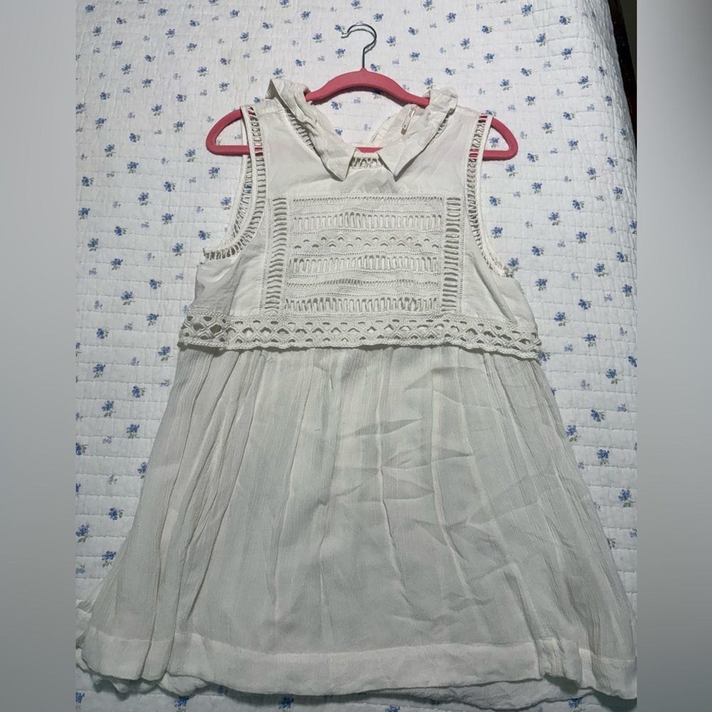 Free People sleeveless White Top Size Medium